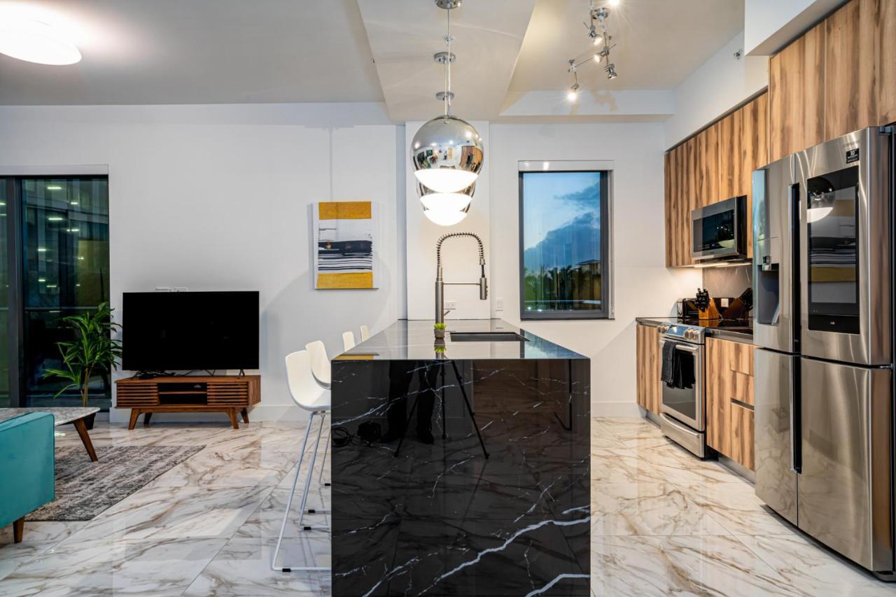Whyhotel Midtown Miami Doral Bagian luar foto